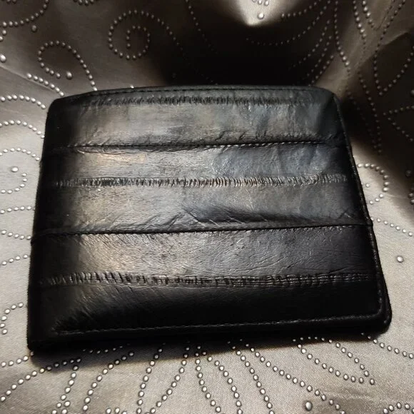 Genuine Eel Skin Black Pocket Bifold Wallet – Slim Design, 6 Card Slots - Picture 2 of 12